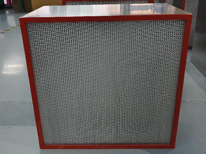 如何選擇適合制藥行業(yè)高溫烘房的耐高溫高效過濾器？